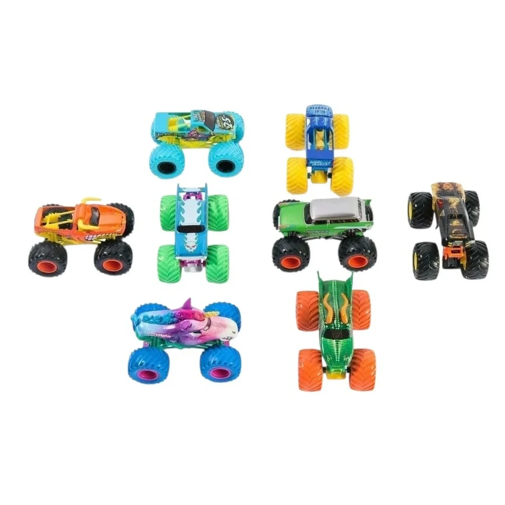 Monster Jam Dragon vs Sparkle Smash Kids 1:64 Multi New Series 33 2-Pack
